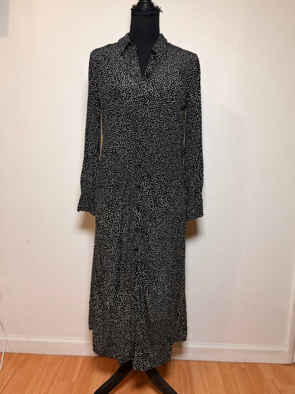 & Other Stories Black Polka Dot Midi Shirtdress Parisian Chic Style